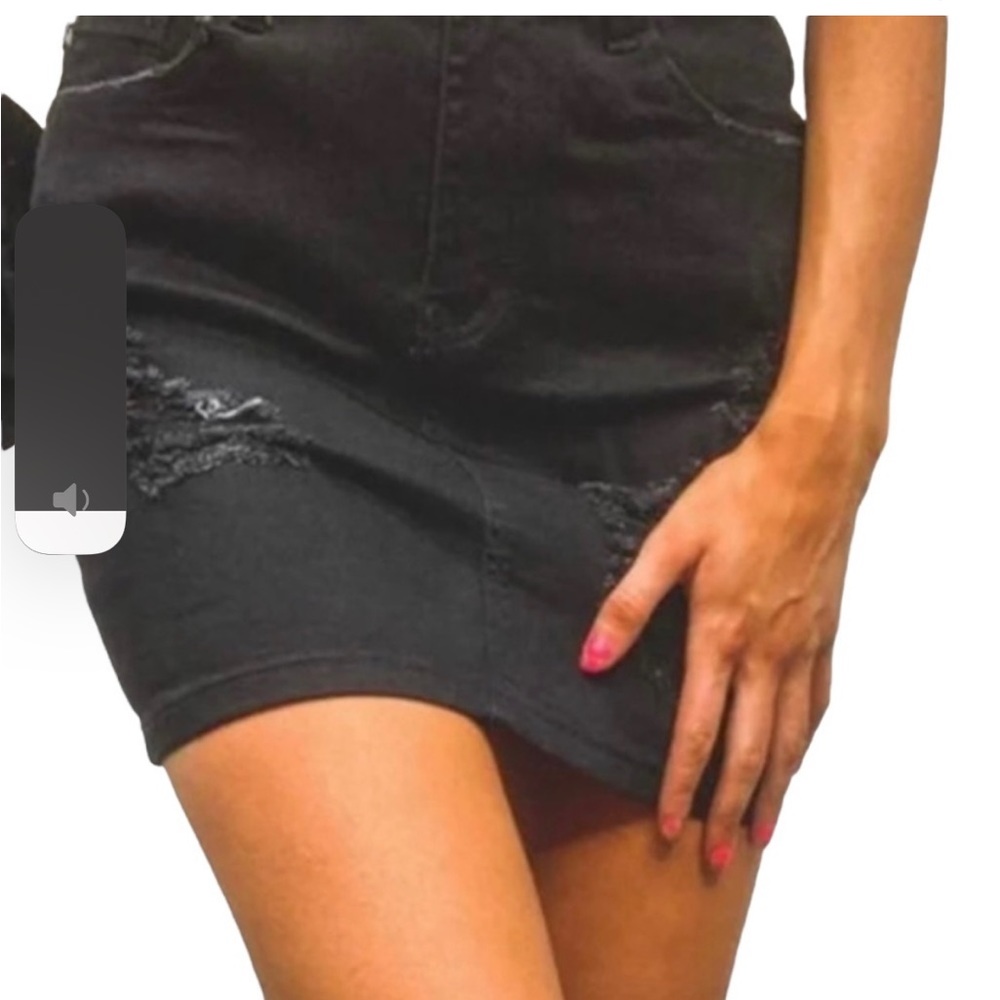 Judy Blue distressed black denim skirt